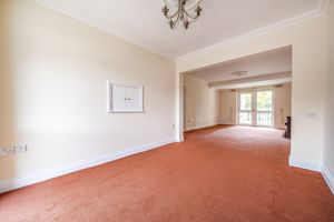 Diningroom- click for photo gallery